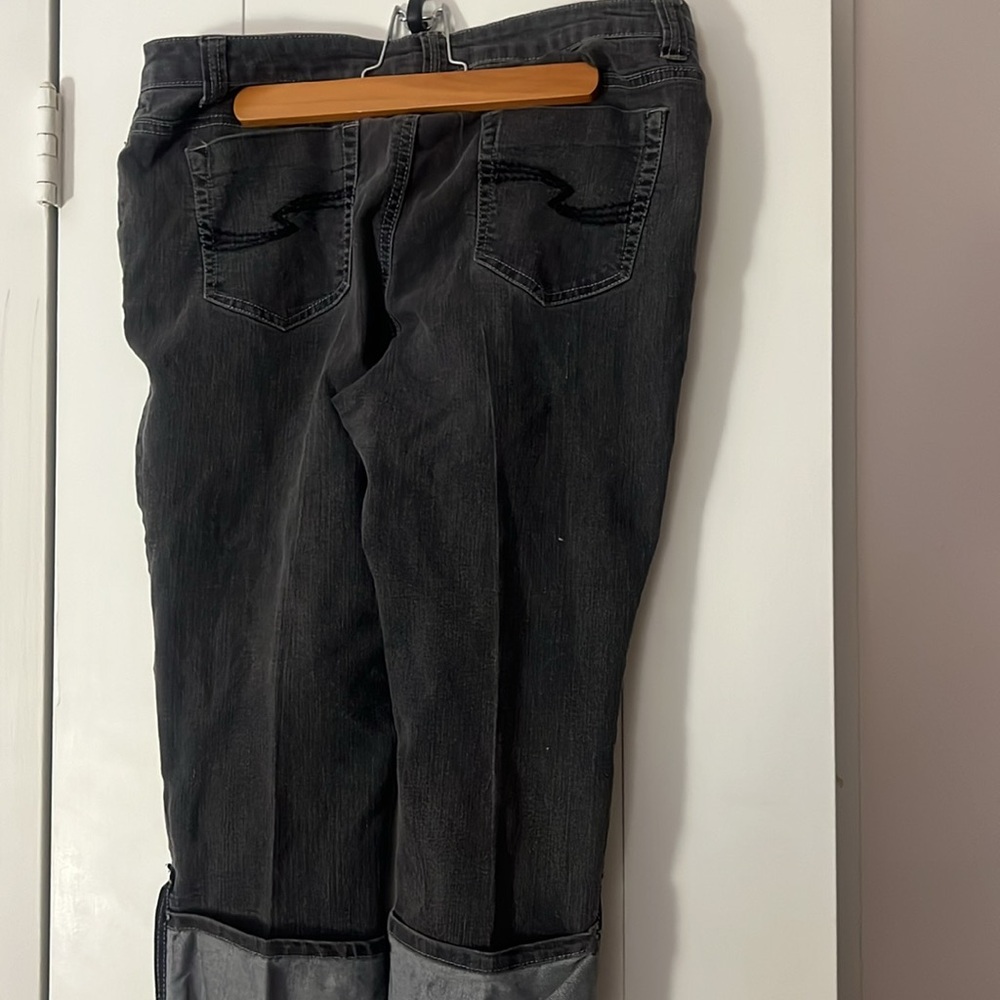 Light black cropped jeans by Baccini size 12 - Picture 4 of 6